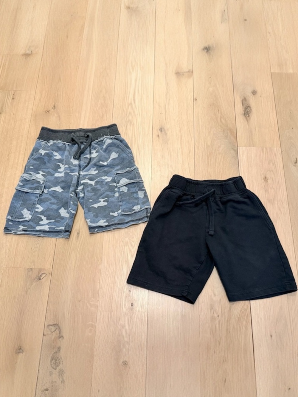 2 Pairs of Mish Boys Kids Cargo Shorts Camo & Black Size 5